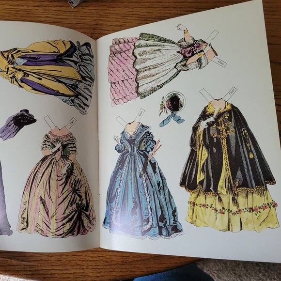 Vintage Godley's Lady Book Paper Dolls from 1840-1854 w/ 7 DOLLS & 50 COSTUMES - Picture 6 of 13